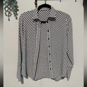 Women’s shirt, size medium, black and white